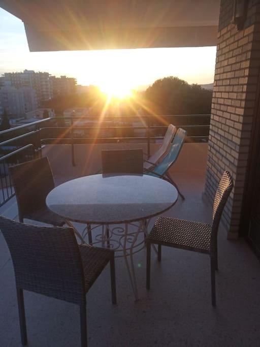 Apartamento Con Vistas Al Mar Y Buena Ubicacion Benicassim Bagian luar foto